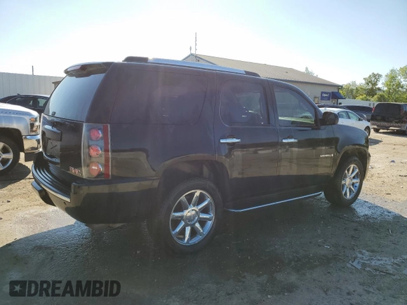 2007 GMC Yukon Denali с VIN 1GKFK63817J238800, выставлен на аукционе Copart как лот 58230625 с пробегом 245 661 миль миль и На запчасти • Non repairable. История ставок и продаж доступна на DreamBid. Изображение 3.