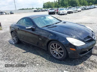 2008 Mercedes-Benz SLK 280 with VIN WDBWK54FX8F185312, listed as a IAAI auction lot 42705604 with 187,673 mi miles and . Bid and sale history available at DreamBid. Image 1.