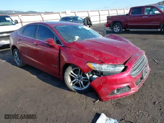 2015 Ford Fusion Titanium Hybrid with VIN 3FA6P0RU2FR199207, listed as a IAAI auction lot 41331947 with 1 mi miles. Bid and sale history available at carsss.com. Image 1.
