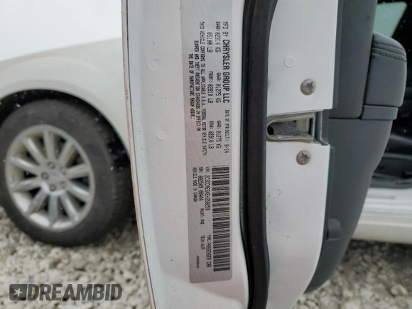2014 Chrysler 300 with VIN 2C3CCAEGXEH358259, listed as a Copart auction lot 44725945 with 185,481 mi miles and Salvage Title. Bid and sale history available at carsss.com. Image 12.