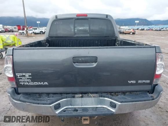 2013 Toyota Tacoma with VIN 3TMLU4EN7DM113315, listed as a IAAI auction lot 41938415 with 228,912 mi miles and . Bid and sale history available at DreamBid. Image 17.