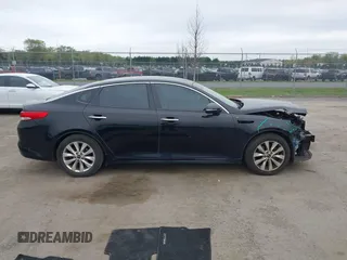 2018 Kia Optima EX z VIN 5XXGU4L39JG237859, wystawiony jako IAAI lot #42050417 z przebiegiem 89 066 mil mil oraz . Historia ofert i sprzedaży dostępna na DreamBid. Obrazek 14.