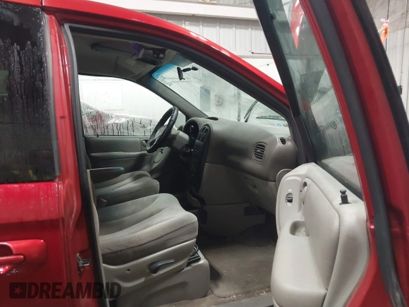 2002 Dodge Grand Caravan with VIN 2B4GT44L42R567657, listed as a IAAI auction lot 41109666 with 178,301 mi miles and . Bid and sale history available at DreamBid. Image 5.