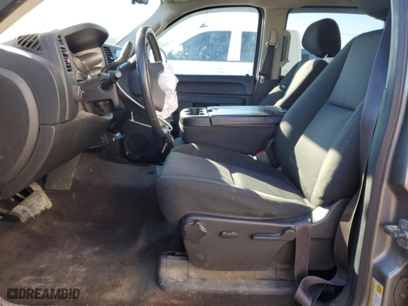 2013 Chevrolet Silverado 1500 LT with VIN 3GCPKSE74DG289251, listed as a Copart auction lot 46149455 with 133,828 mi miles and Salvage Title. Bid and sale history available at carsss.com. Image 7.