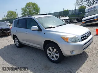 2008 Toyota RAV4 Ltd with VIN JTMBD31V486074748, listed as a IAAI auction lot 42121498 with 220,597 mi miles. Bid and sale history available at carsss.com. Image 1.