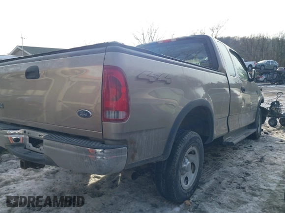 2003 Ford F-150 XL with VIN 2FTRX18W73CB07559, listed as a IAAI auction lot 41452402 with 152,509 mi miles. Bid and sale history available at carsss.com. Image 15.