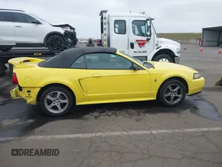 2001 Ford Mustang Deluxe с VIN 1FAFP44451F131472, выставлен на аукционе IAAI как лот 42119006 с пробегом 63 388 миль миль и . История ставок и продаж доступна на DreamBid. Изображение 14.
