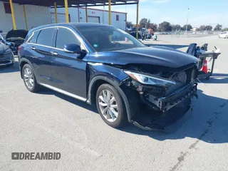 2021 Infiniti QX50 Pure z VIN 3PCAJ5AA3MF104964, wystawiony jako IAAI lot #41840131 z przebiegiem 35 826 mil mil oraz . Historia ofert i sprzedaży dostępna na DreamBid. Obrazek 1.