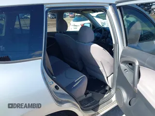 2007 Toyota RAV4 with VIN JTMZD33V775051349, listed as a IAAI auction lot 41647190 with 148,906 mi miles. Bid and sale history available at carsss.com. Image 8.