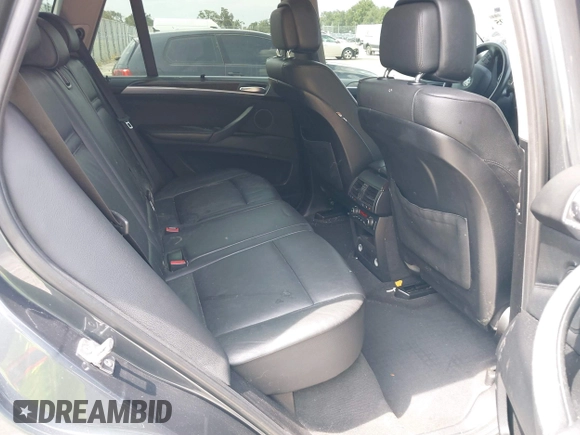 2012 BMW X5 35i z VIN 5UXZV4C5XCL990728, wystawiony jako IAAI lot #42386095 z przebiegiem 124 613 mil mil oraz . Historia ofert i sprzedaży dostępna na DreamBid. Obrazek 8.