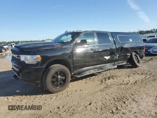 2022 Ram 2500 Tradesman with VIN 3C6UR5HJ9NG423994, listed as a Copart auction lot 82909224 with 7,868 mi miles and Salvage Title. Bid and sale history available at carsss.com. Image 1.