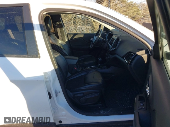 2019 Jeep Cherokee Latitude Plus with VIN 1C4PJLLN3KD286488, listed as a IAAI auction lot 41442153 with 100,386 mi miles and . Bid and sale history available at DreamBid. Image 5.