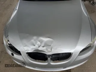 2009 BMW 3 Series 328i z VIN WBAWL13509PX26554, wystawiony jako Copart lot #53809455 z przebiegiem 137 698 mil mil oraz Szkoda całkowita • Salvage title. Historia ofert i sprzedaży dostępna na DreamBid. Obrazek 11.