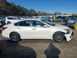 2015 Nissan Altima 2.5 SV with VIN 1N4AL3AP6FC481782, listed as a IAAI auction lot 40911634 with 217,029 mi miles. Bid and sale history available at carsss.com. Image 13.