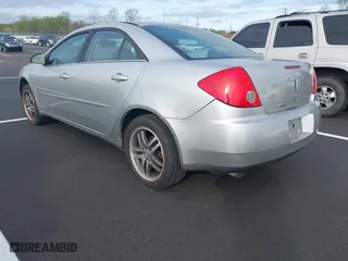 2008 Pontiac G6 with VIN 1G2ZG57B484160785, listed as a IAAI auction lot 41918692 with 219,013 mi miles. Bid and sale history available at carsss.com. Image 3.