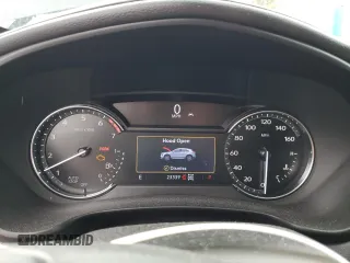 2020 Cadillac XT4 AWD Premium Luxury with VIN 1GYFZDR44LF051848, listed as a Copart auction lot 53104295 with 23,339 mi miles and Salvage Title. Bid and sale history available at DreamBid. Image 9.