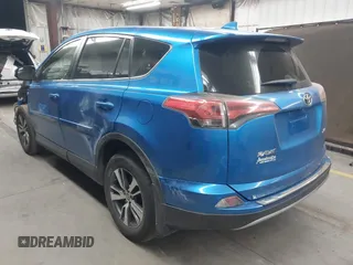 2018 Toyota RAV4 XLE z VIN JTMWFREVXJJ735226, wystawiony jako IAAI lot #42131520 z przebiegiem 121 663 mil mil oraz . Historia ofert i sprzedaży dostępna na DreamBid. Obrazek 3.