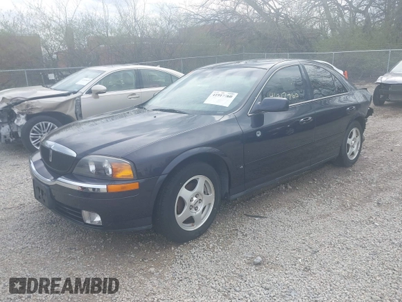 2000 Lincoln LS with VIN 1LNHM87A6YY879355, listed as a IAAI auction lot 41917760 with 70,457 mi miles. Bid and sale history available at carsss.com. Image 18.