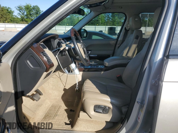 2014 Land Rover Range Rover HSE with VIN SALGS2WF8EA164266, listed as a Copart auction lot 57962545 with 105,622 mi miles and Salvage title. Bid and sale history available at DreamBid. Image 7.