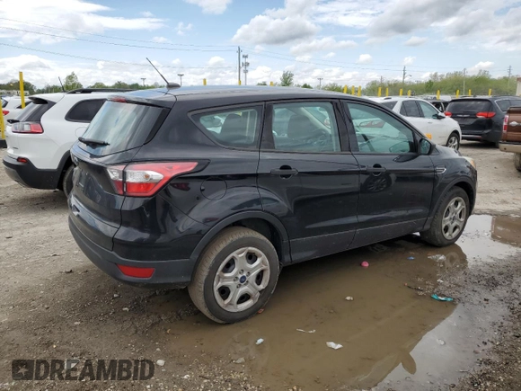 2017 Ford Escape S z VIN 1FMCU0F78HUD25548, wystawiony jako Copart lot #55163695 z przebiegiem 112 965 mil mil oraz Szkoda całkowita • Salvage title. Historia ofert i sprzedaży dostępna na DreamBid. Obrazek 3.