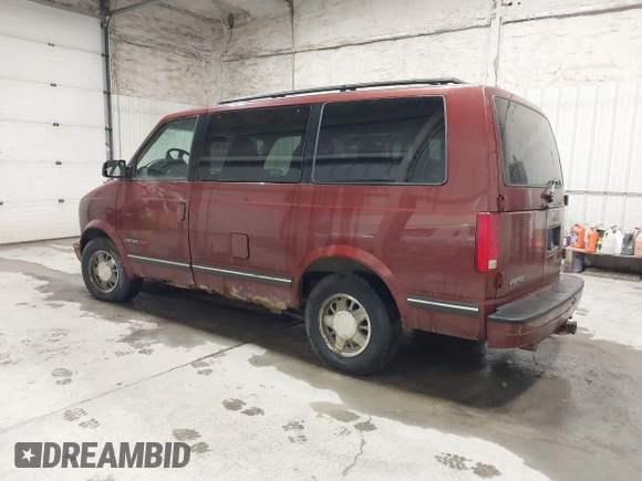 1998 Chevrolet Astro with VIN 1GNEL19W3WB115660, listed as a IAAI auction lot 42141028 with 95,538 mi miles. Bid and sale history available at carsss.com. Image 3.