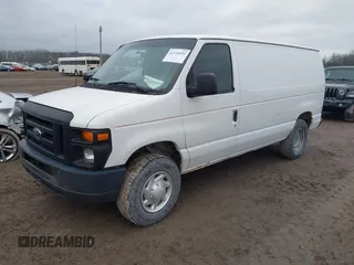2008 Ford Econoline Cargo Commercial with VIN 1FTNE24W68DB10377, listed as a IAAI auction lot 41110699 with 252,737 mi miles and . Bid and sale history available at carsss.com. Image 2.