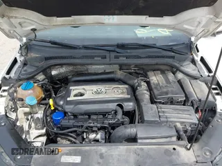 2012 Volkswagen Jetta GLI Autobahn z VIN 3VW4A7AJ3CM409073, wystawiony jako IAAI lot #42360786 z przebiegiem 208 712 mil mil oraz . Historia ofert i sprzedaży dostępna na DreamBid. Obrazek 10.