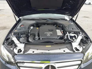 2018 Mercedes-Benz E-Class E 300 with VIN WDDZF4JB9JA446243, listed as a IAAI auction lot 41990687 with 16,961 mi miles. Bid and sale history available at carsss.com. Image 10.