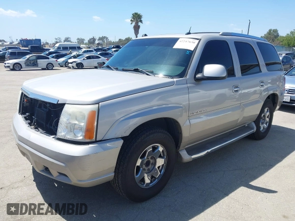 2005 Cadillac Escalade z VIN 1GYEC63N65R249827, wystawiony jako IAAI lot #42247650 z przebiegiem 254 052 mil mil oraz . Historia ofert i sprzedaży dostępna na DreamBid. Obrazek 19.