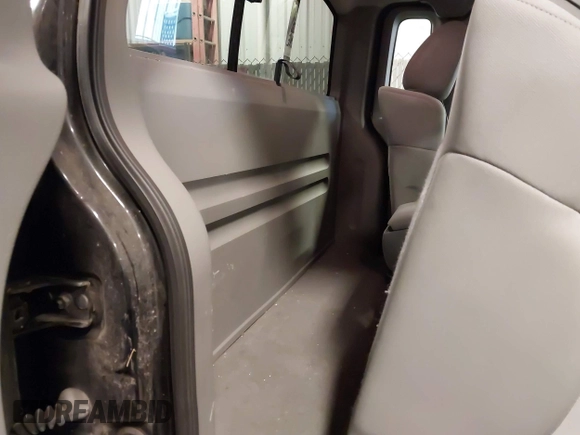 2004 Ford F-150 XL with VIN 1FTRF12W94NC05354, listed as a IAAI auction lot 41936926 with 105,846 mi miles. Bid and sale history available at carsss.com. Image 8.