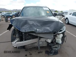 2018 Audi Q3 Premium z VIN WA1BCCFS8JR006212, wystawiony jako IAAI lot #42208285 z przebiegiem 96 571 mil mil oraz . Historia ofert i sprzedaży dostępna na DreamBid. Obrazek 12.