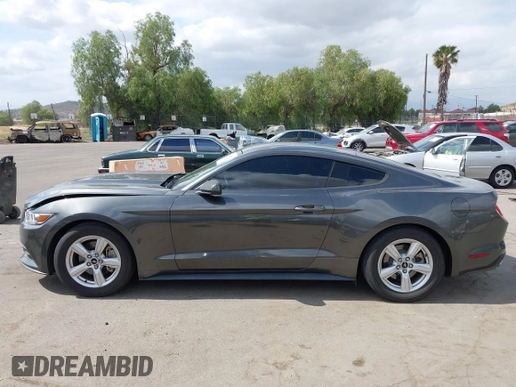 2017 Ford Mustang V6 z VIN 1FA6P8AM8H5336232, wystawiony jako IAAI lot #42089034 z przebiegiem 72 257 mil mil oraz . Historia ofert i sprzedaży dostępna na DreamBid. Obrazek 14.