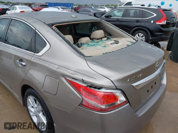 2014 Nissan Altima SV with VIN 1N4AL3AP0EC104072, listed as a IAAI auction lot 41877014 with 173,243 mi miles and . Bid and sale history available at DreamBid. Image 17.