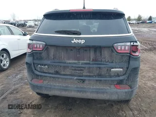 2025 Jeep Compass Latitude с VIN 3C4NJDBN2ST548767, выставлен на аукционе IAAI как лот 41747520 с пробегом 1 888 миль миль и . История ставок и продаж доступна на DreamBid. Изображение 16.