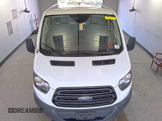 2018 Ford Transit с VIN 1FTYE1YM9JKB52110, выставлен на аукционе IAAI как лот 42610426 с пробегом 156 532 миль миль и . История ставок и продаж доступна на DreamBid. Изображение 18.