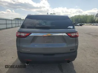 2019 Chevrolet Traverse LS z VIN 1GNERFKW4KJ194696, wystawiony jako Copart lot #51702385 z przebiegiem 129 453 mil mil oraz Szkoda całkowita • Salvage title. Historia ofert i sprzedaży dostępna na DreamBid. Obrazek 6.