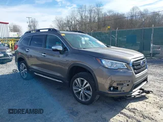2021 Subaru Ascent Touring with VIN 4S4WMARD3M3427733, listed as a IAAI auction lot 40796488 with 24,756 mi miles. Bid and sale history available at carsss.com. Image 1.