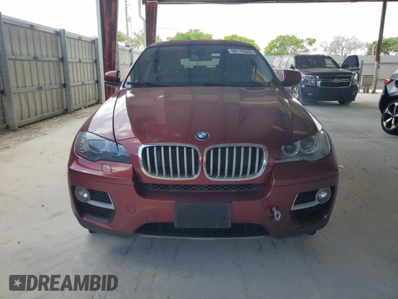 2014 BMW X6 50i z VIN 5UXFG8C58EL592408, wystawiony jako Copart lot #58175225 z przebiegiem 119 939 mil mil oraz Czysty tytuł • Clean title. Historia ofert i sprzedaży dostępna na DreamBid. Obrazek 5.
