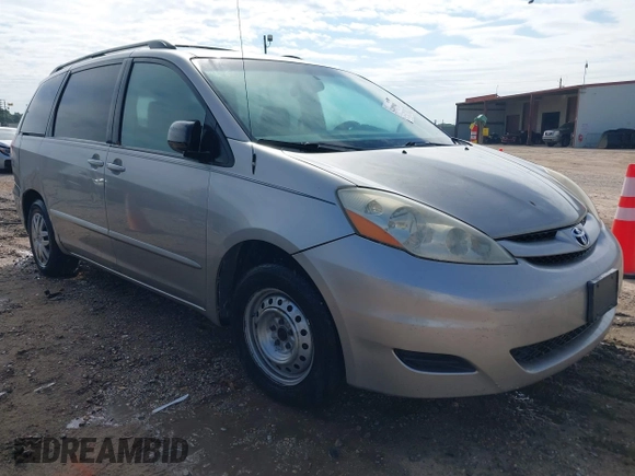 2007 Toyota Sienna CE with VIN 5TDZK23C47S038552, listed as a IAAI auction lot 42209948 with 283,859 mi miles and . Bid and sale history available at carsss.com. Image 1.