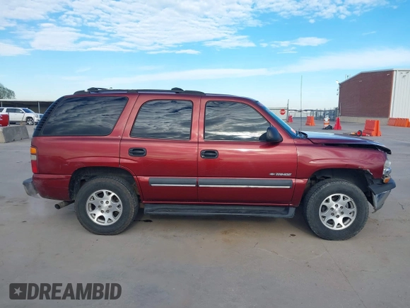 2002 Chevrolet Tahoe LS with VIN 1GNEC13V02R224336, listed as a IAAI auction lot 41258584 with 295,062 mi miles. Bid and sale history available at carsss.com. Image 13.
