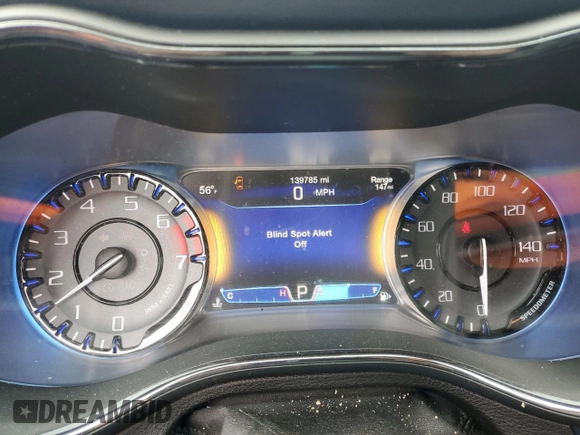 2015 Chrysler 200 S z VIN 1C3CCCBB5FN722116, wystawiony jako Copart lot #57477485 z przebiegiem 139 785 mil mil oraz Szkoda całkowita • Salvage title. Historia ofert i sprzedaży dostępna na DreamBid. Obrazek 9.