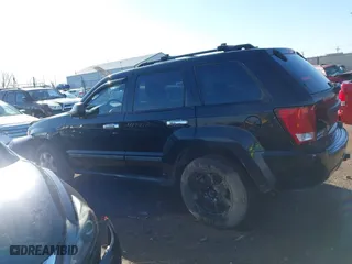 2008 Jeep Grand Cherokee Laredo with VIN 1J8GR48K98C193110, listed as a IAAI auction lot 41833331 with 174,518 mi miles. Bid and sale history available at carsss.com. Image 15.