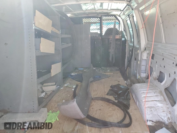 2000 Ford Econoline Cargo with VIN 1FTNS24L1YHB59283, listed as a Copart auction lot 71396664 with 324,800 mi miles and Clean Title. Bid and sale history available at DreamBid. Image 10.