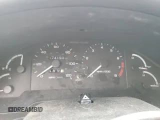 1997 Ford Probe z VIN 1ZVLT20A9V5139608, wystawiony jako Copart lot #85340994 z przebiegiem 174 193 mil mil oraz Szkody całkowita. Historia ofert i sprzedaży dostępna na DreamBid. Obrazek 9.