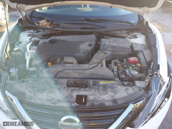 2018 Nissan Altima 2.5 SL with VIN 1N4AL3AP1JC290599, listed as a IAAI auction lot 41011797 with 52,348 mi miles. Bid and sale history available at carsss.com. Image 10.