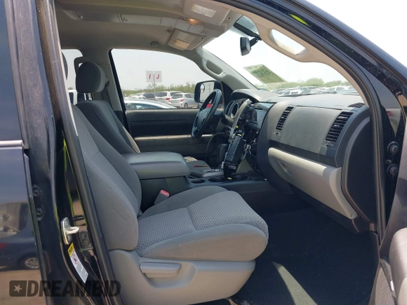 2013 Toyota Tundra z VIN 5TFDW5F15DX321719, wystawiony jako IAAI lot #42269647 z przebiegiem 174 242 mil mil oraz . Historia ofert i sprzedaży dostępna na DreamBid. Obrazek 5.