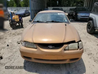 1997 Ford Mustang with VIN 1FALP4047VF152855, listed as a Copart auction lot 62348185 with 40,797 mi miles and Non repairable. Bid and sale history available at DreamBid. Image 5.