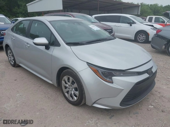 2024 Toyota Corolla LE with VIN 5YFB4MDE3RP085686, listed as a IAAI auction lot 42068005 with 33,663 mi miles. Bid and sale history available at carsss.com. Image 1.