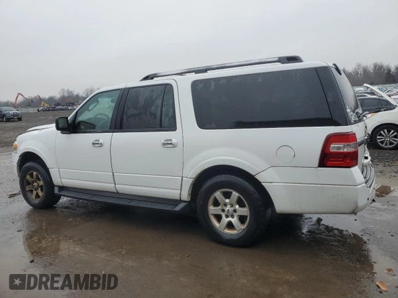 2009 Ford Expedition Max SSV with VIN 1FMFK16509LA10385, listed as a Copart auction lot 43324745 with 215,353 mi miles and Salvage Title. Bid and sale history available at carsss.com. Image 2.