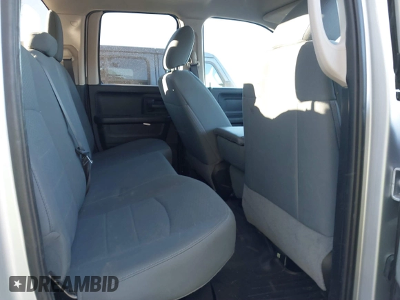 2018 Ram 1500 Tradesman z VIN 1C6RR7FT5JS186896, wystawiony jako IAAI lot #41645578 z przebiegiem 77 869 mil mil oraz . Historia ofert i sprzedaży dostępna na DreamBid. Obrazek 8.